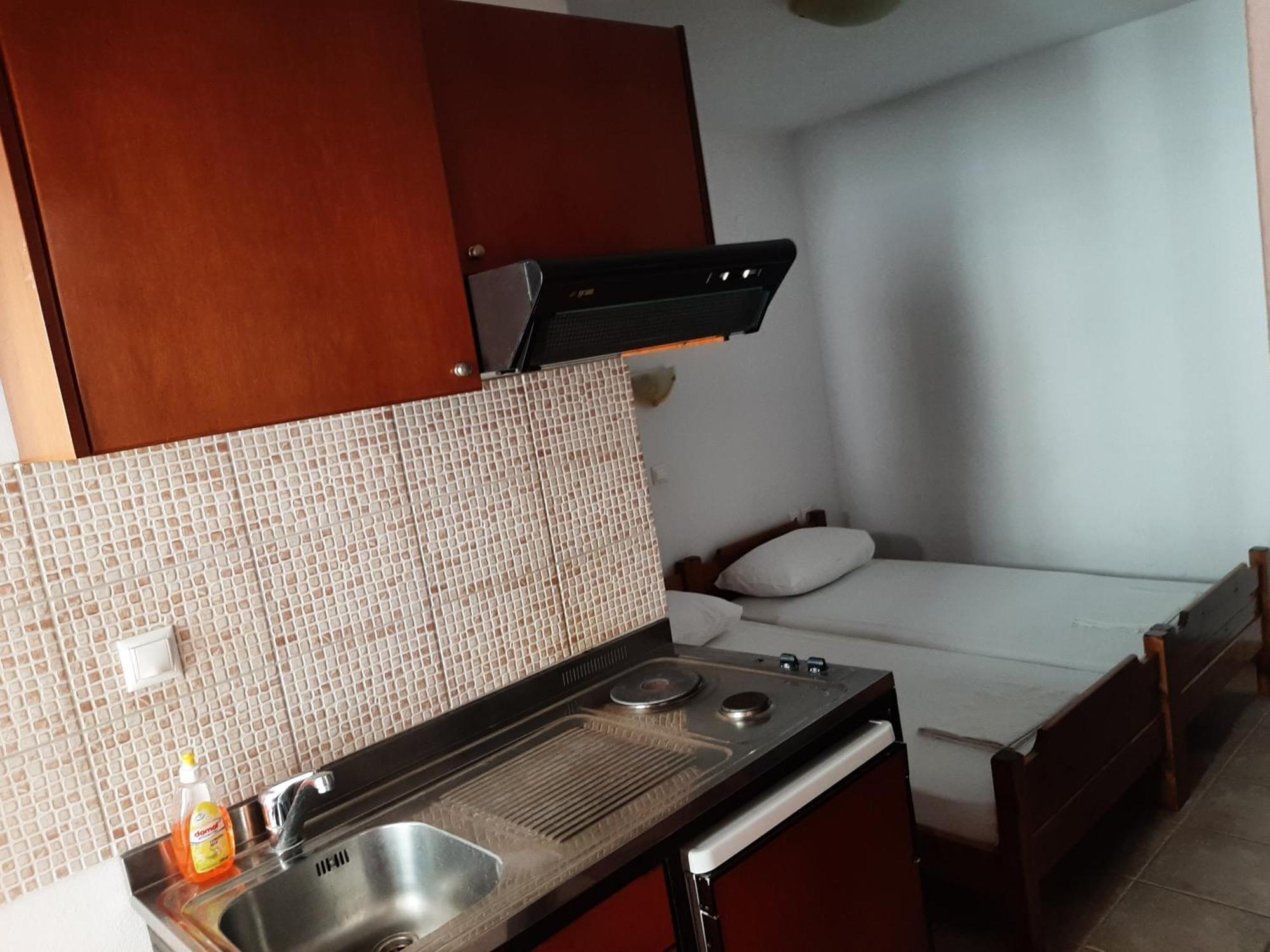 Hotel Kosmas ซาร์ตี ภายนอก รูปภาพ