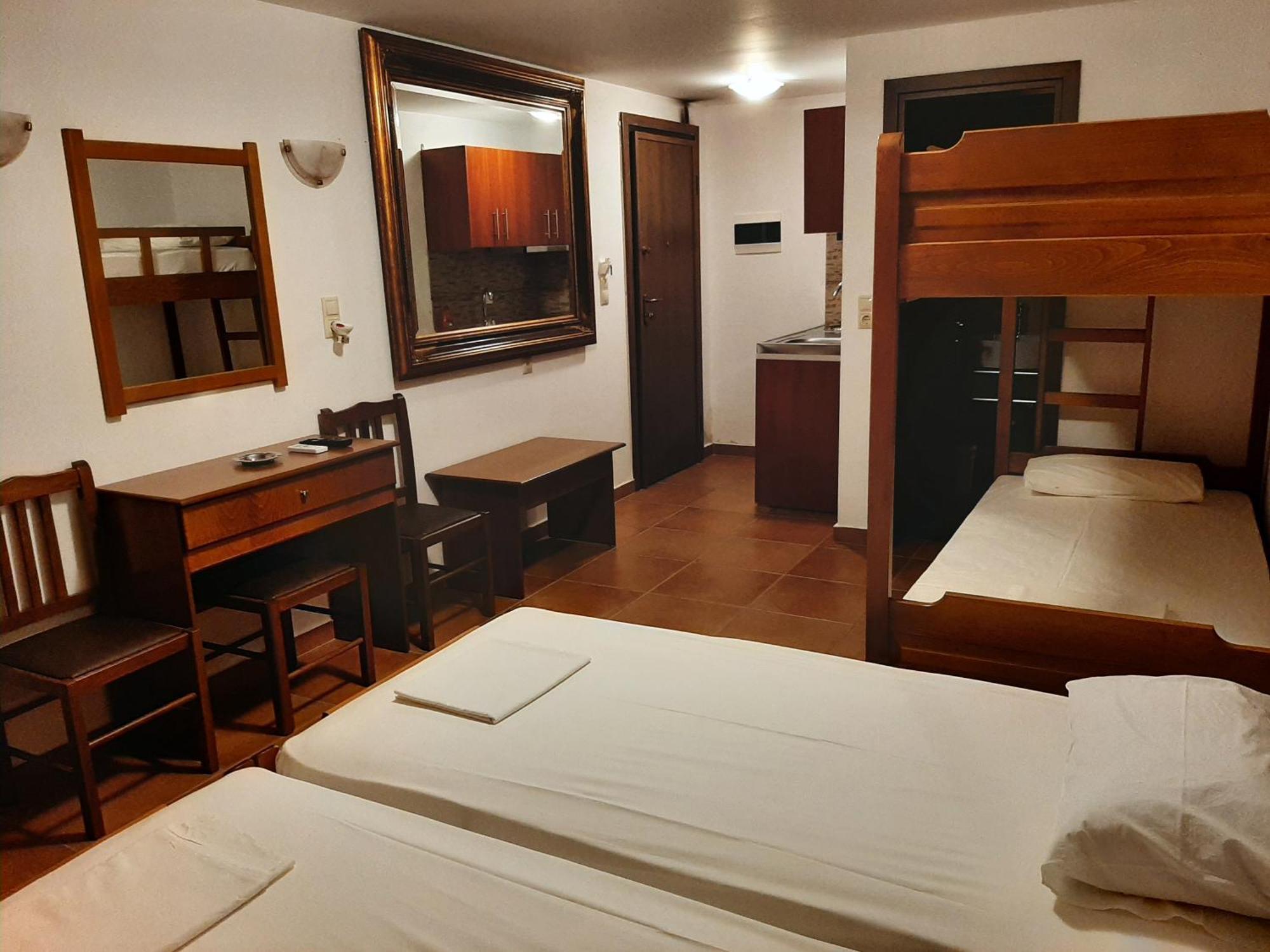 Hotel Kosmas ซาร์ตี ห้อง รูปภาพ