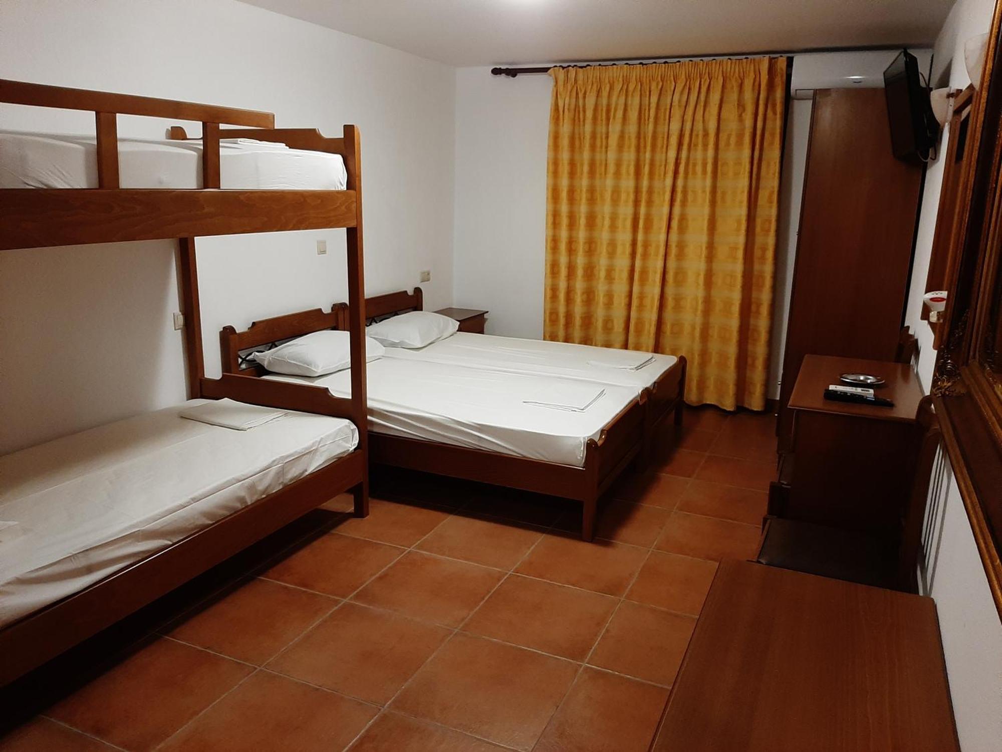 Hotel Kosmas ซาร์ตี ห้อง รูปภาพ