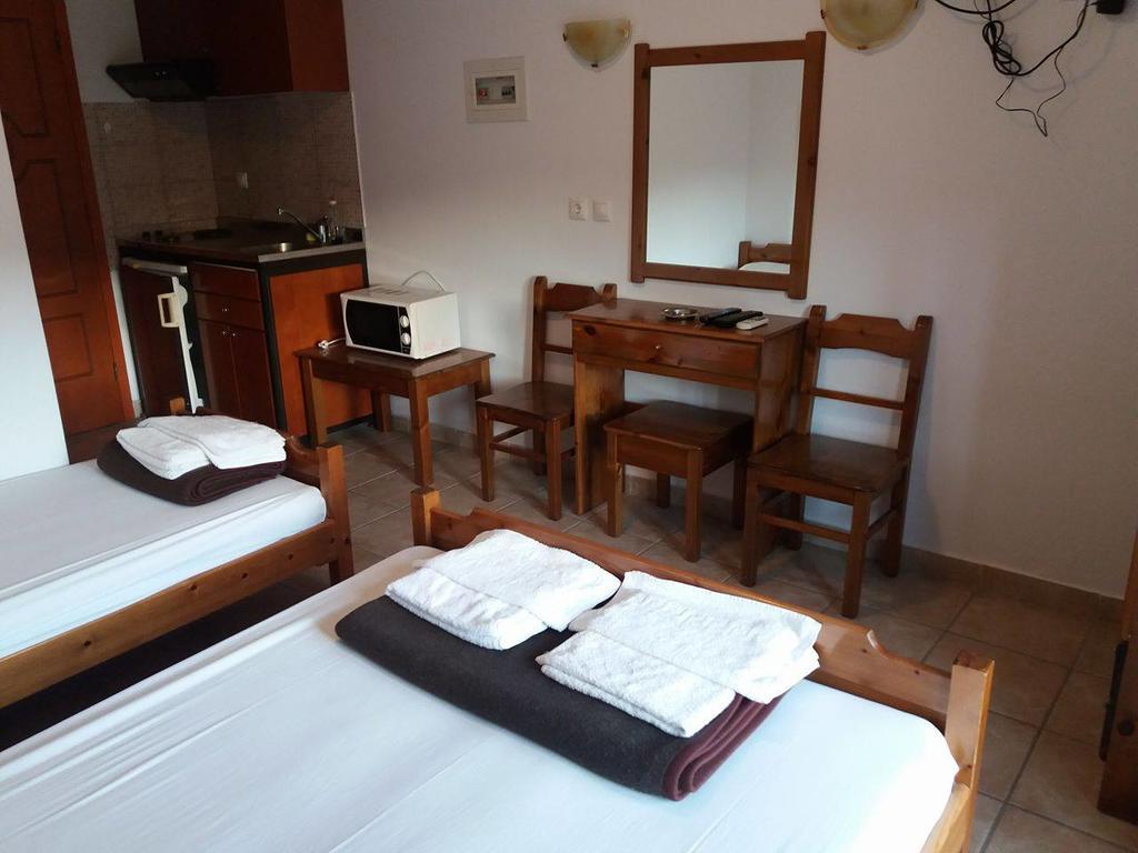 Hotel Kosmas ซาร์ตี ภายนอก รูปภาพ