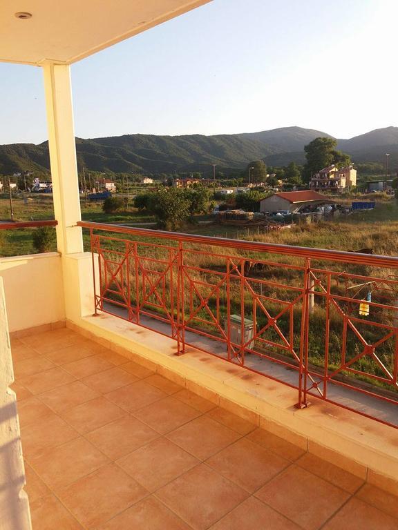 Hotel Kosmas ซาร์ตี ภายนอก รูปภาพ