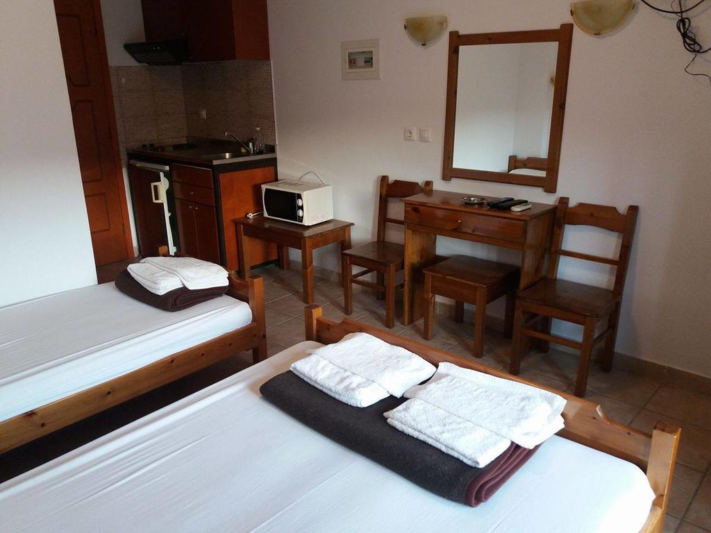 Hotel Kosmas ซาร์ตี ภายนอก รูปภาพ